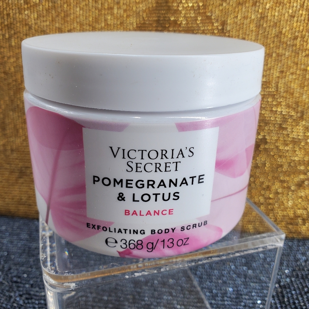 Victoria's Secret Pomegranate & Lotus Balance Exfoliating Body Scrub 13 oz. NEW